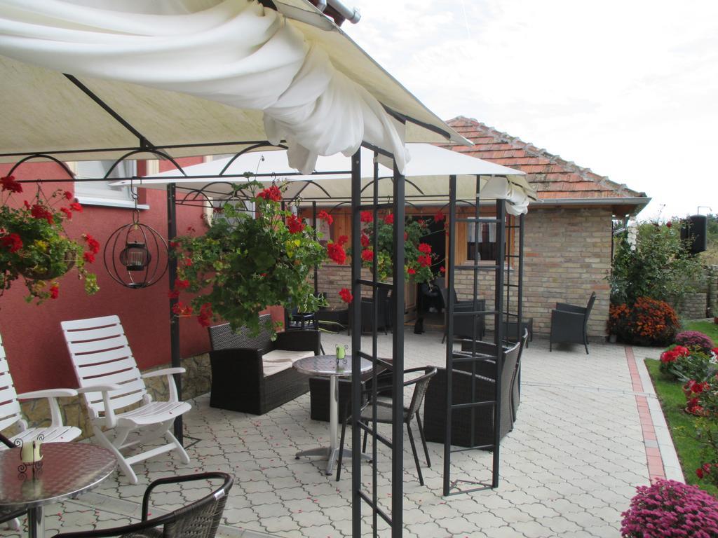Vila Boska Palic Exterior photo